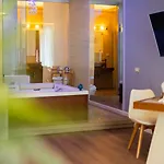 Le Del Nostromo 3* Salerno